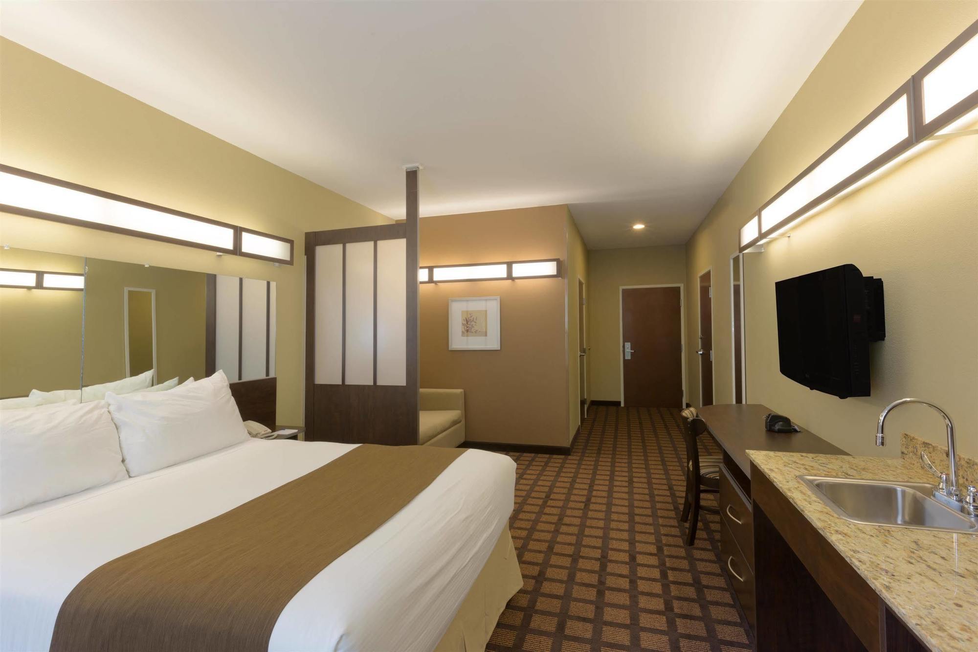 Microtel Inn & Suites Dillsboro/Sylva Exteriér fotografie